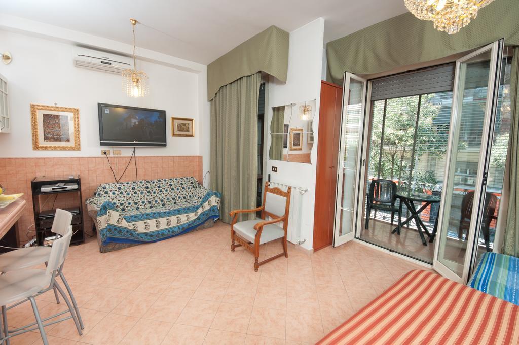 Suites Oliveri Viale Marconi Rome Bagian luar foto