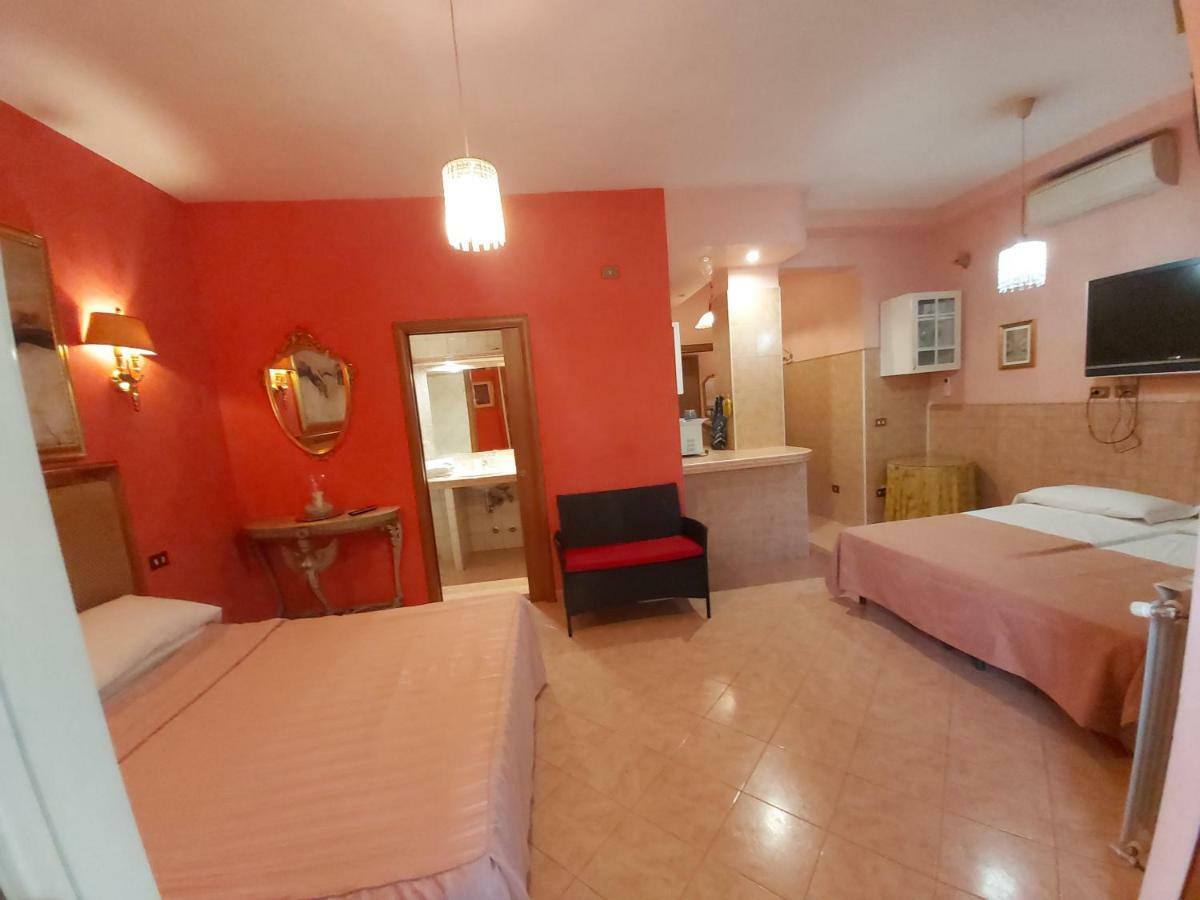 Suites Oliveri Viale Marconi Rome Bagian luar foto